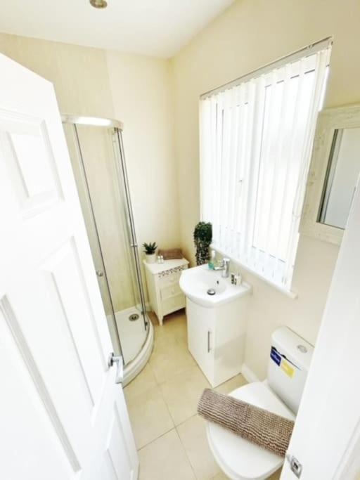 5 Bedroom, Sleeps 9 - Base To Explore Liverpool And Beyond Exteriér fotografie