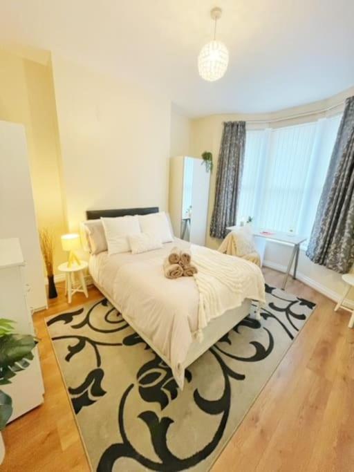 5 Bedroom, Sleeps 9 - Base To Explore Liverpool And Beyond Exteriér fotografie