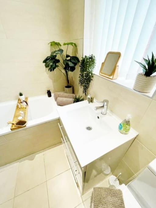 5 Bedroom, Sleeps 9 - Base To Explore Liverpool And Beyond Exteriér fotografie