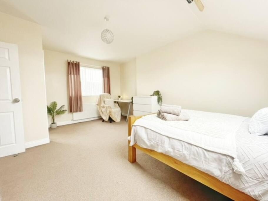 5 Bedroom, Sleeps 9 - Base To Explore Liverpool And Beyond Exteriér fotografie